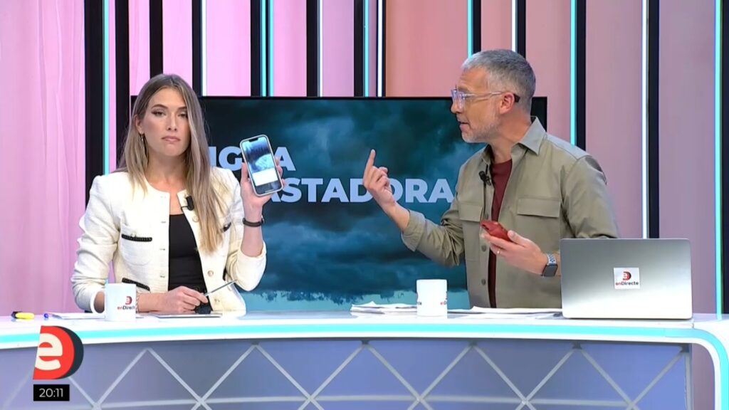 Àlex Blanquer y Joan Espinosa, durante la emisión del programa «En directe»