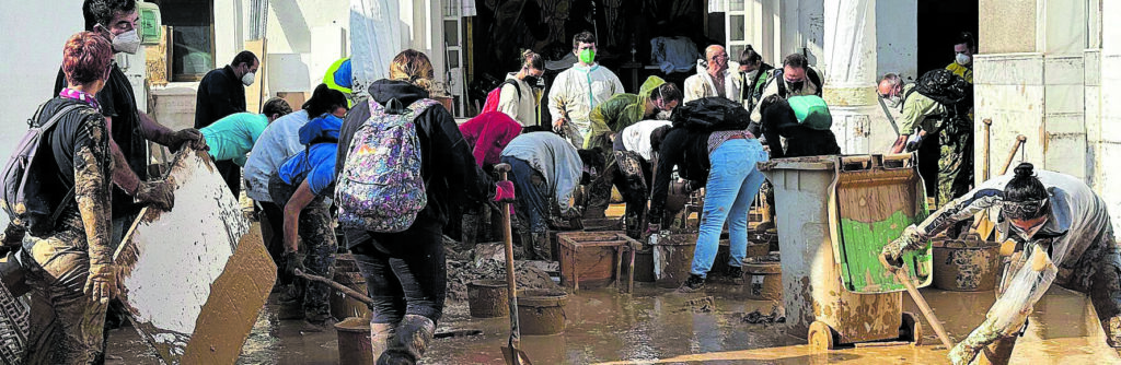 Los vecinos y las vecinas de L’Eliana se han volcado con los municipios afectados.